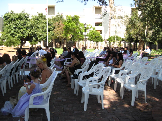 617x456 pixels (167K)